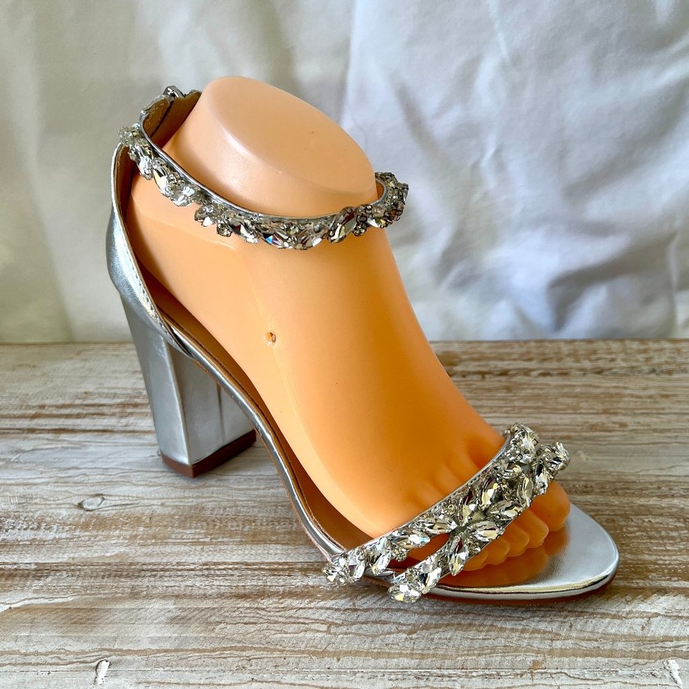 JJ’s House, Gemstone Lined Strapped Heels, Open Toed Sandals, Size 9 New!